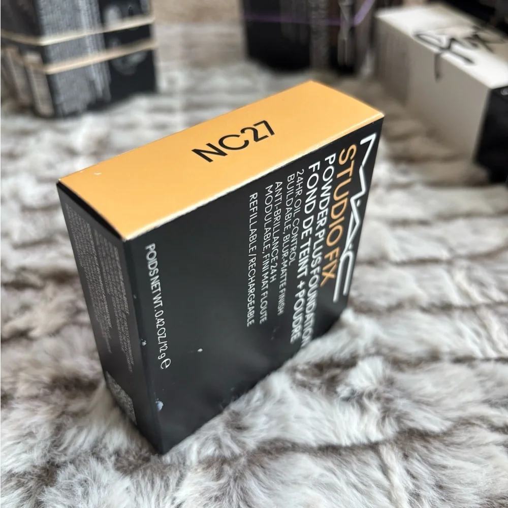 MAC Studio Fix Powder Plus Foundation NC27 - Picture 1 of 1